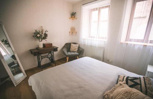 Ceska Lipa Appartement | KVARTÝR - nový apartmán na náměstí v České Lípě
