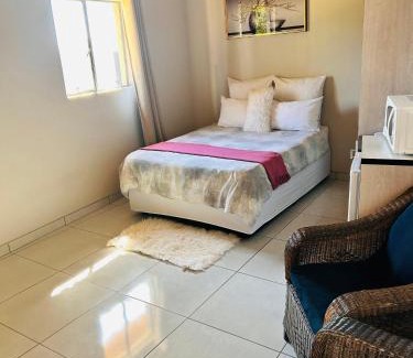 Moses Kotane Maison | kwamapulaneng guest house