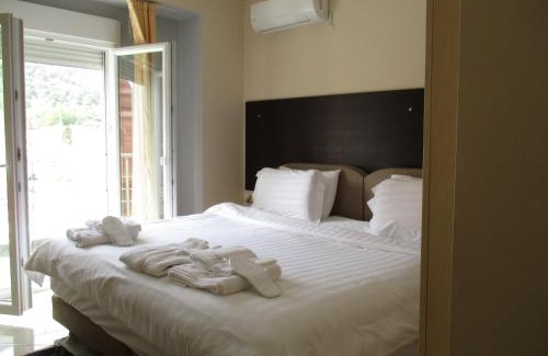 Kastoria Maison | Kyknos De Luxe Suites & Rooms