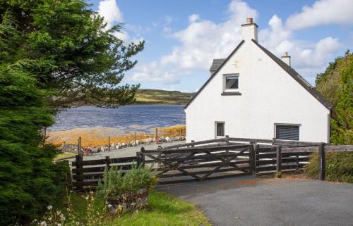 Dunvegan Maison | Kylas