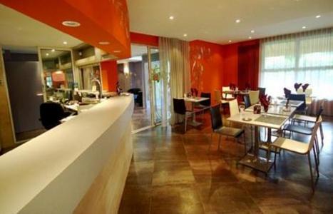 Lure Hôtel | Kyriad Direct Lure