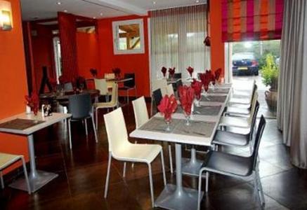 Lure Hôtel | Kyriad Direct Lure