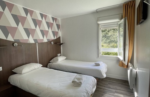 Val-de-Reuil Hôtel | Kyriad Direct Rouen Sud - Val de Reuil