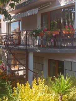 Sapareva Banya Maison | Kyurkchievi Guest House