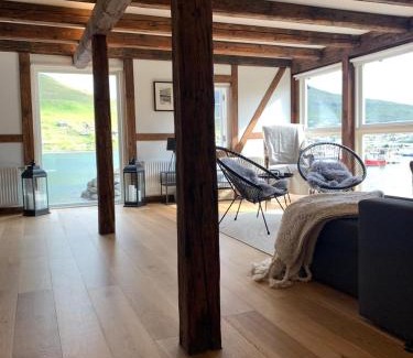 Sorvagur Appartement | Løðupakkhúsið - Historical Warehouse - Mid Floor