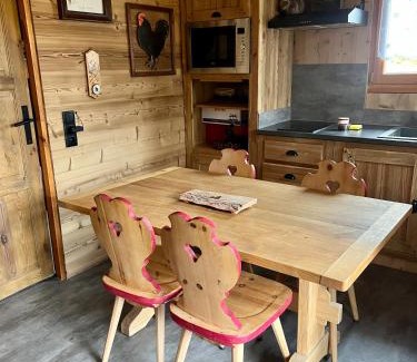 Saint-Laurent-en-Grandvaux Chalet De Ski | l'écureuil