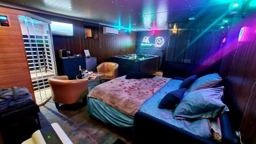 Montigny-sur-Vence Hôtel | L&A Spa privatif