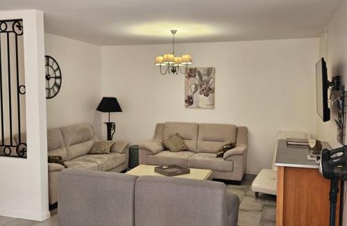 Sainte-Genevieve-les-Gasny Maison | L'Abaca 27