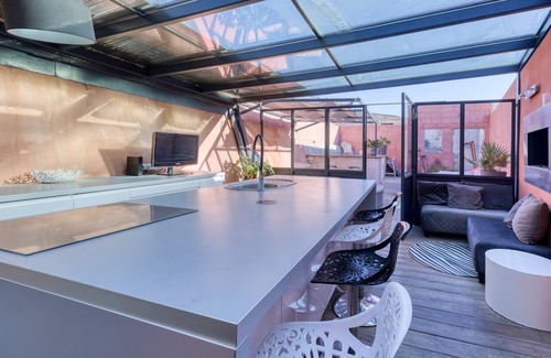 Roquefort-la-Bedoule Appartement | L’Abri des Regards - Piscine et jacuzzi