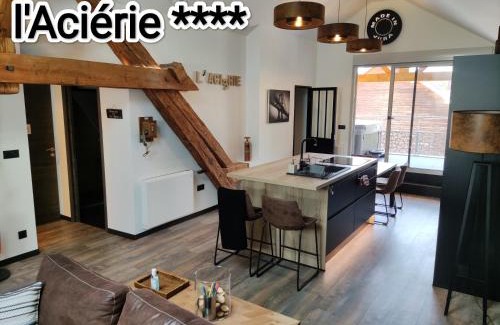 Champagnole Appartement | L'ACIÉRIE Logis de luxe avec Jacuzzi