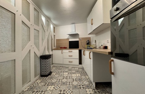 Ecommoy Appartement | L'Agréable - Suite - Circuit - Rêve au Mans