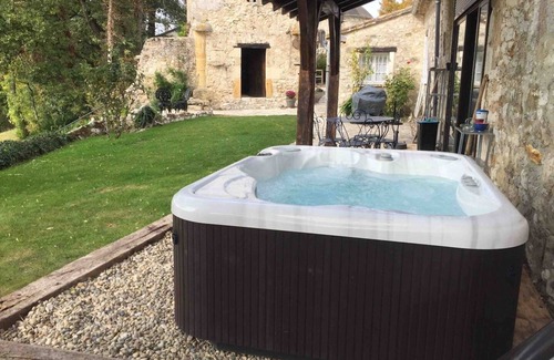 Saint-Martin-de-Villereal Maison | L'Antre des Bastides - Gîte de charme - Piscine & Jacuzzi privatif