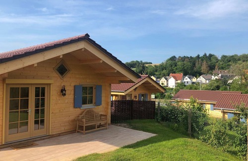 Villmar Appartement | L-apartement der Hexahütte - Carolinger Hüttendorf