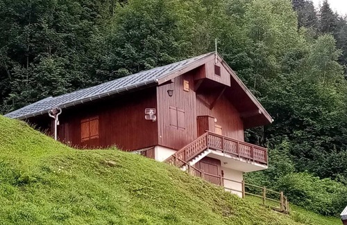 Beaufort Appartement | L'appartement Génépi en lisière de forêt