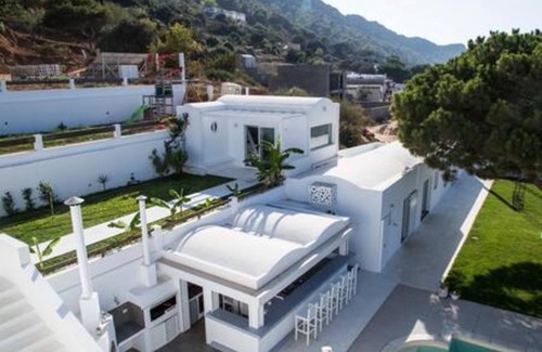 al hmeri Villa | L'appel de la forêt: Demeure de Charme avec vue