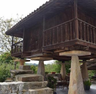Tornon Maison | L'Arbolea de Rodiles