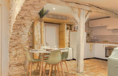 Porte des Pierres Dorees Appartement | L'Arche Dorée