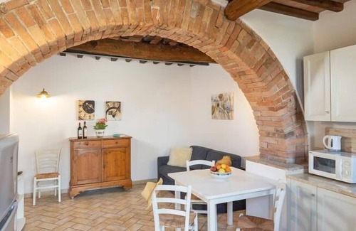 Sovicille Maison | L'arco at Podere il Moro