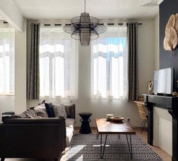 Henriville Appartement | L'Art appart' - T2 - Lit King Size - Proche centre
