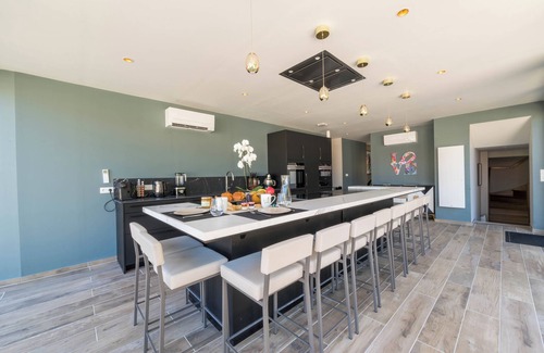 Saint-Hilaire-le-Petit Maison | L'Artbanne - La maison Hestia