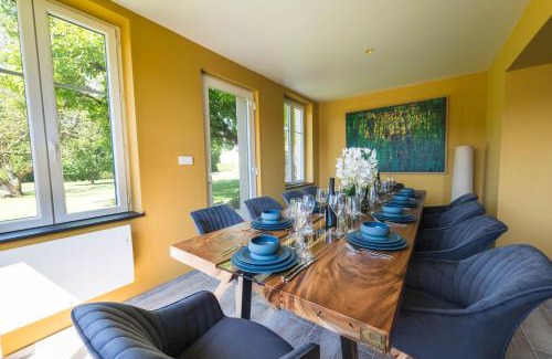 Saint-Hilaire-le-Petit Maison | L'Artbanne Maison Hestia