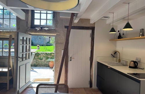Chapaize Appartement | L'Atelier de la Tour Chapaize! Breathtaking view of the church