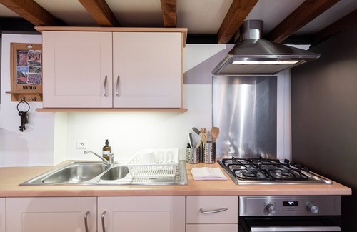 Boucle - Gros Caillou Appartement | L'Atelier de Pierre - Charmant T4 à la Croix Rousse