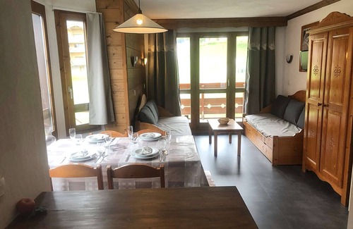 Les Avanchers-Valmorel Appartement | L'Athamante 7 - Plein Sud, proche des pistes, piste de luge et commerces, classé 3 étoiles