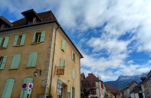 Mens Hôtel | L'Auberge de Mens