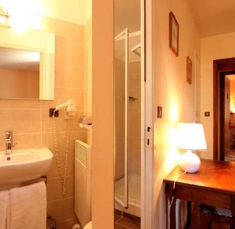 Saint-Cirq-Lapopie Hôtel | L’Auberge du Sombral