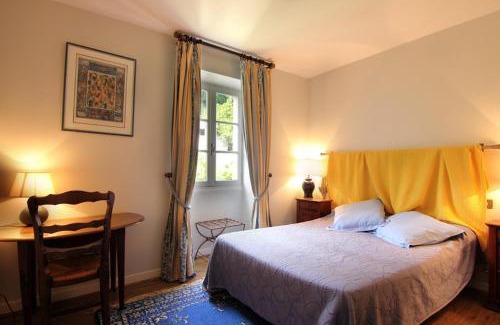 Saint-Cirq-Lapopie Hôtel | L’Auberge du Sombral