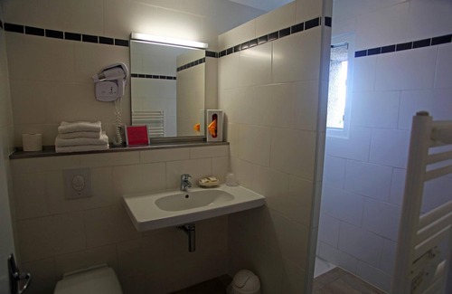 Saint-Hippolyte-du-Fort Hôtel | L'Auberge Cigaloise