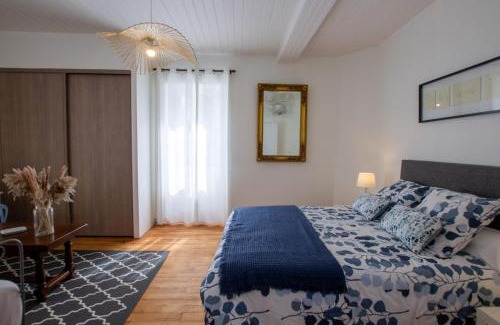 Tocane-Saint-Apre Maison | L' ebenisterie