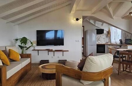 Basse-Terre Appartement | L'écrin jaune : Appartement avec vue mer à 180° !