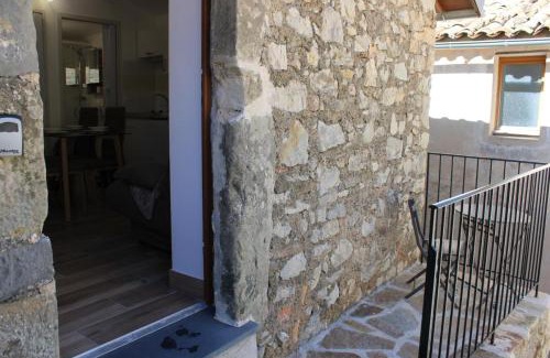 Luceram Maison | L'ecureuil de luceram