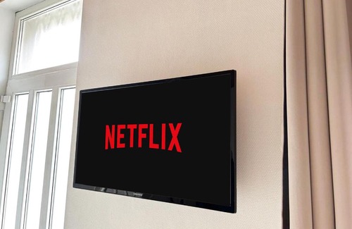 Dampremy Appartement | L'Eden Carolo - Netflix, Wi-Fi, 10min Aéroport, Parking gratuit