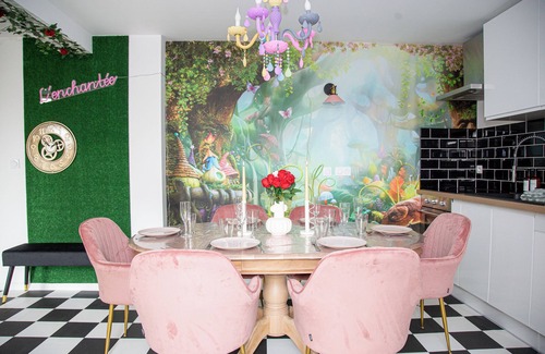 Crecy-la-Chapelle Appartement | L'enchantée, 6 pers, 15 min Disneyland Paris, BBQ Jardin