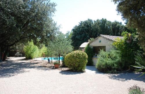 Serignan-du-Comtat Maison | L'Enclos