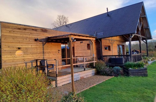Courtonne-la-Meurdrac Lit Et Petit-Déjeuner | L’’ Ensoleillée Au Doux Refuge
