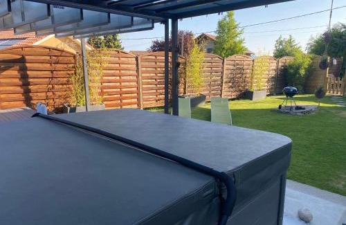 Izeaux Appartement | L'entre 2 Lyon Grenoble - Villa avec Jacuzzi