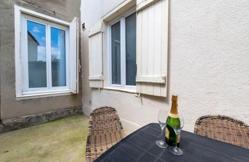 Chalons-en-Champagne Appartement | L Envolé - Jacuzzi - Proche Gare et Centre ville