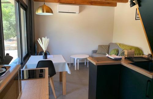 Laval-Pradel Maison | L'escapade - Chambre d'hôtes de charme avec Spa et piscine en Cévennes