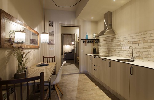 Olot Appartement | L'Esparter avec accès à la piscine couverte