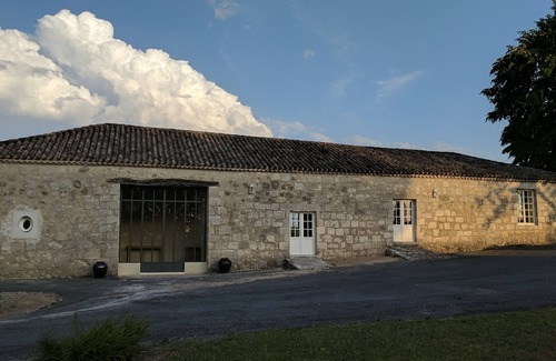 Saint-Colomb-de-Lauzun Villa | L'Estanguet, Charme et Piscine, 6p en Périgord, 125m2