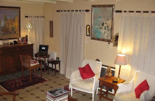 Saint-Vincent-Sterlanges Lit Et Petit-Déjeuner | L' Esterlanges SUITE FAMILLE 2 chambres 4 personnes PROCHE PUYduFOU