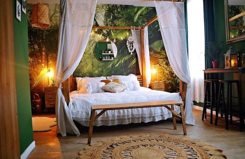 Evreux Appartement | L'Evasion romantique en Amazonie, SPA, Écran cinéma, day use, Lit baldaquin