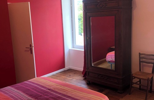 Lacelle Lit Et Petit-Déjeuner | L'hôte des voyageurs en pays limousin chambre 2