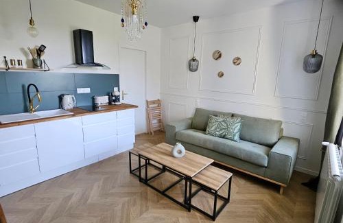 Lanhouarneau Appartement | L'Haussmannien Presbytère St Hervé
