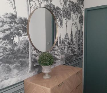 Lanhouarneau Appartement | L'Haussmannien Presbytère St Hervé