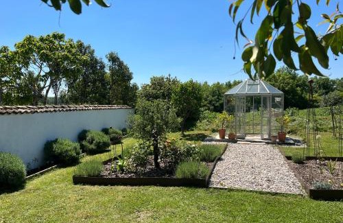 Salles Maison | L'Herbe Pot